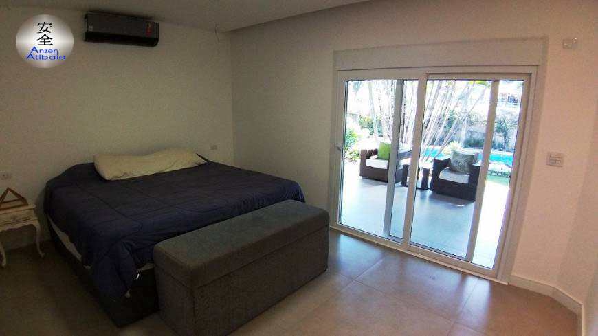 Casa em Atibaia, no bairro Atibaia