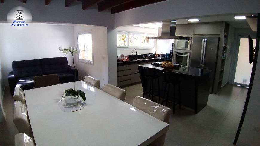 Casa em Atibaia, no bairro Atibaia
