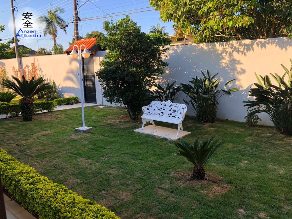 Casa em Atibaia, no bairro Atibaia