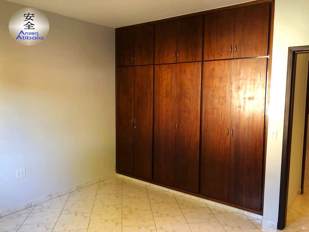 Casa em Atibaia, no bairro Atibaia