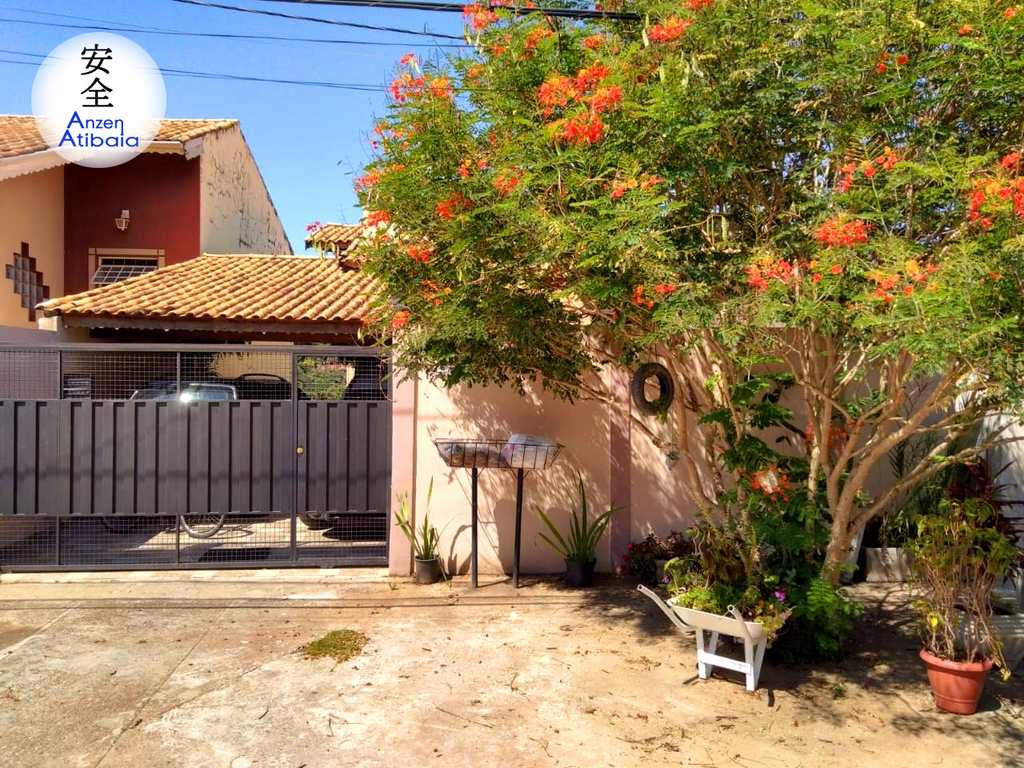 Casa em Atibaia, no bairro Atibaia