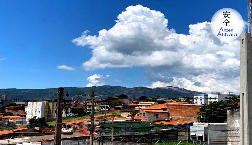 Casa em Atibaia, no bairro Atibaia