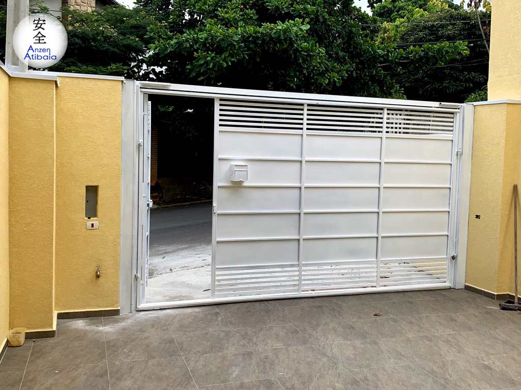 Casa em Atibaia, no bairro Atibaia