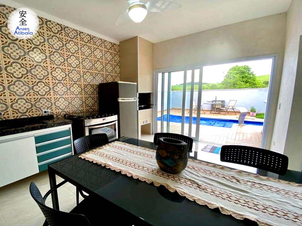 Casa de Condomínio em Atibaia, no bairro Atibaia