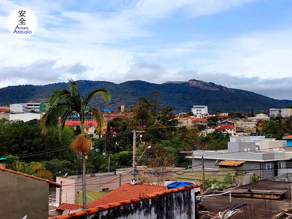 Casa em Atibaia, no bairro Atibaia