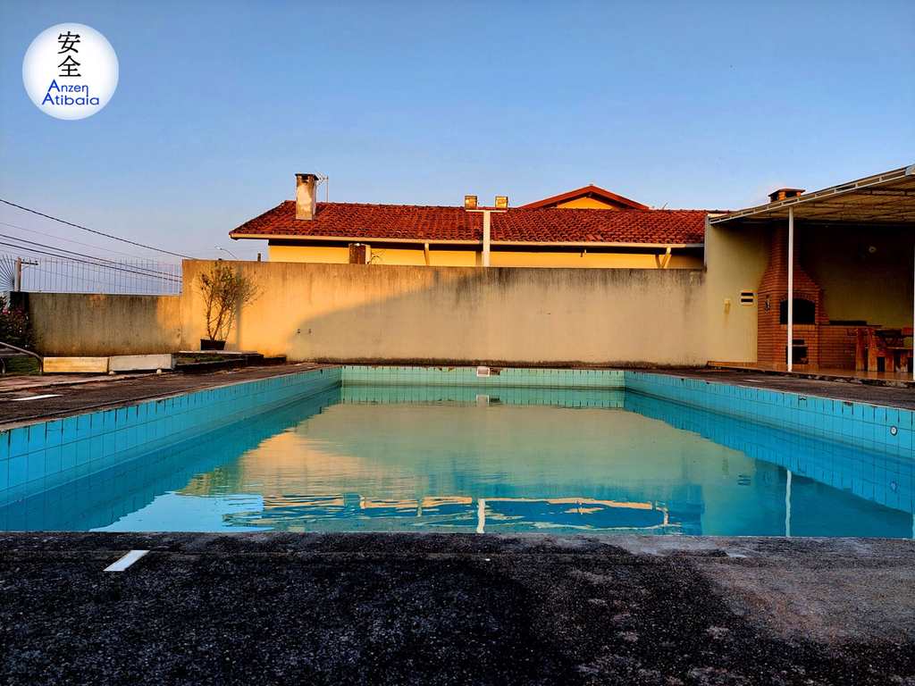 Casa em Atibaia, no bairro Atibaia
