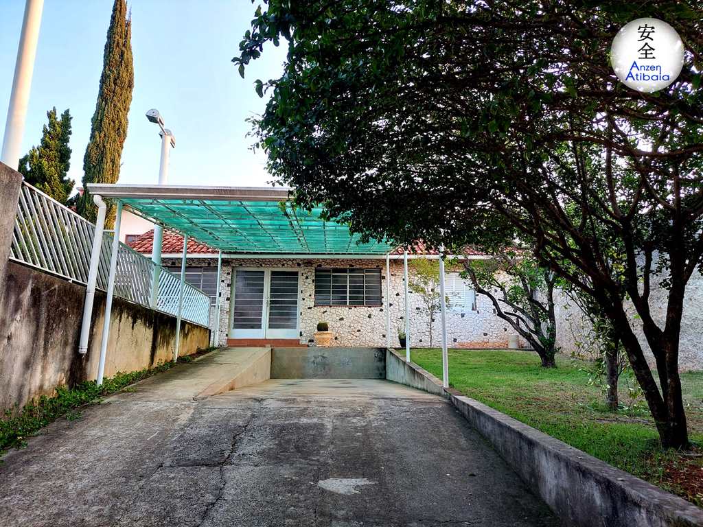 Casa em Atibaia, no bairro Atibaia