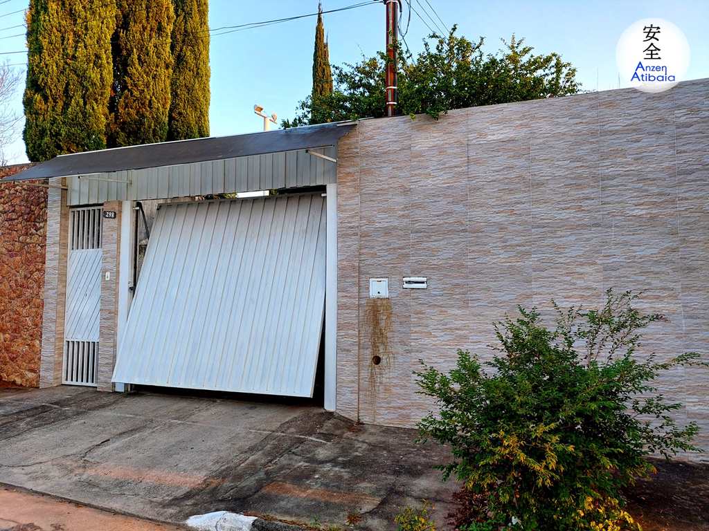Casa em Atibaia, no bairro Atibaia