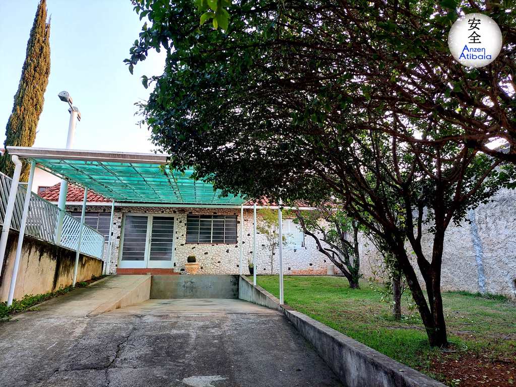 Casa em Atibaia, no bairro Atibaia