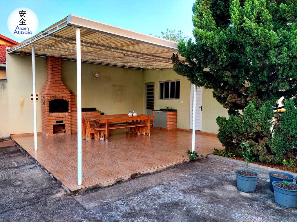 Casa em Atibaia, no bairro Atibaia
