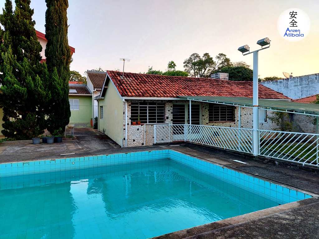 Casa em Atibaia, no bairro Atibaia