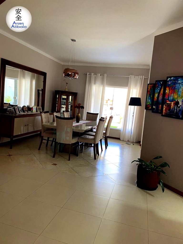 Casa em Atibaia, no bairro Atibaia