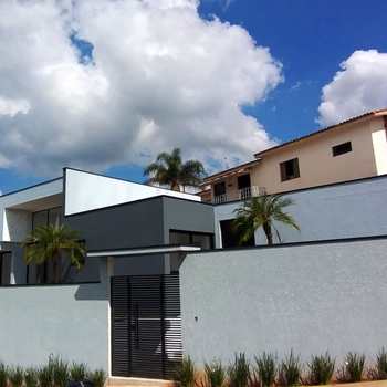 Casa em Atibaia, bairro Jardim Paulista