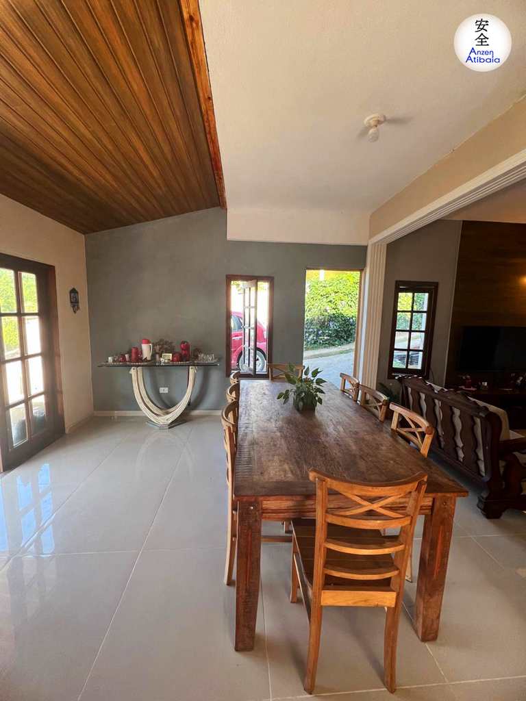 Casa em Atibaia, no bairro Atibaia