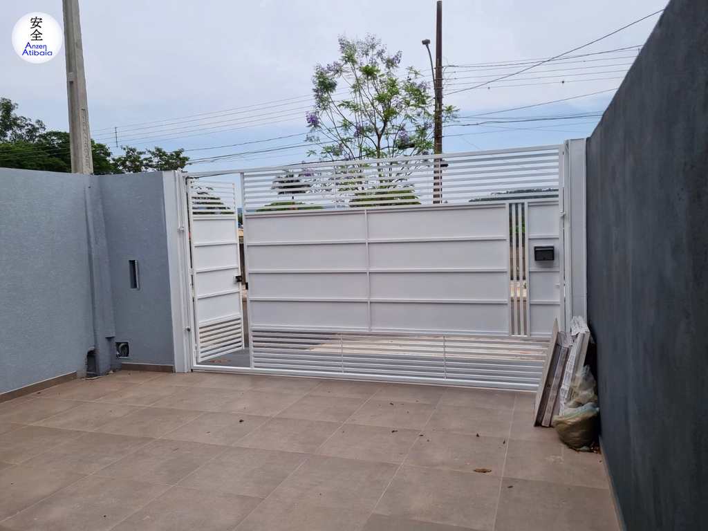 Casa em Atibaia, no bairro Atibaia