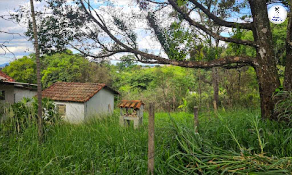 Chácara em Atibaia, no bairro Jardim Estância Brasil