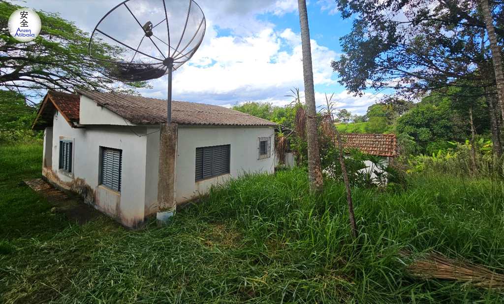Chácara em Atibaia, no bairro Jardim Estância Brasil