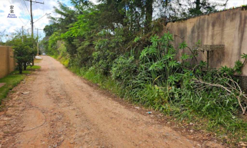 Chácara em Atibaia, no bairro Jardim Estância Brasil