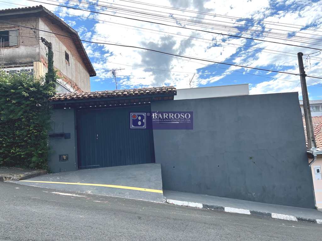 Casa em Serra Negra, no bairro Alto das Palmeiras