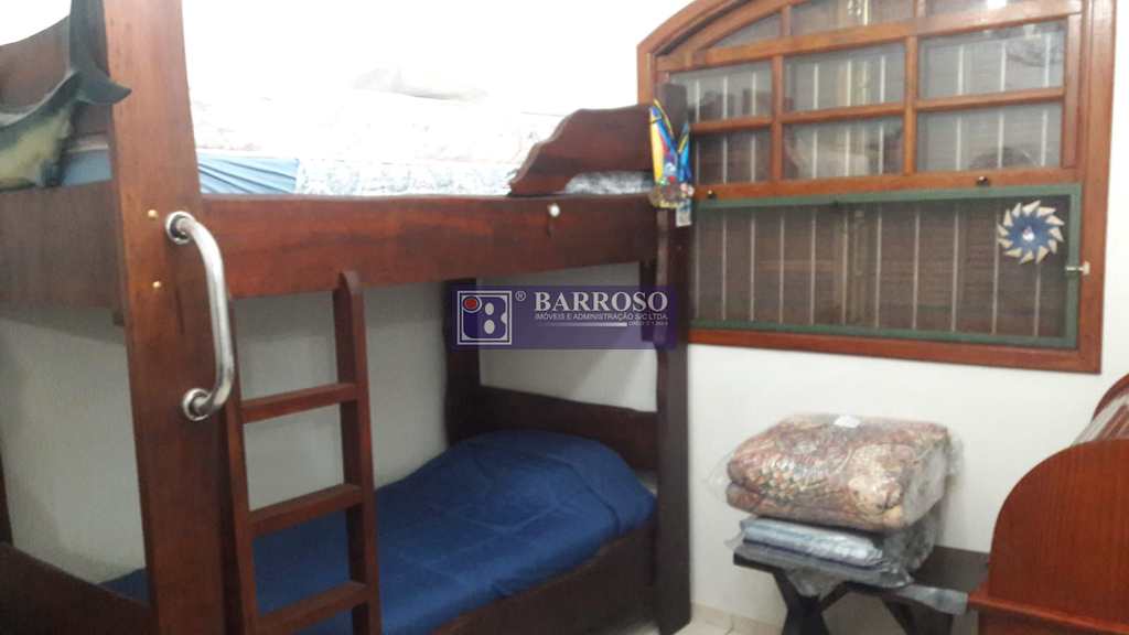 Casa em Serra Negra, no bairro Bosque das Arapongas