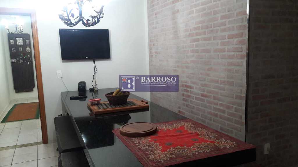 Casa em Serra Negra, no bairro Bosque das Arapongas