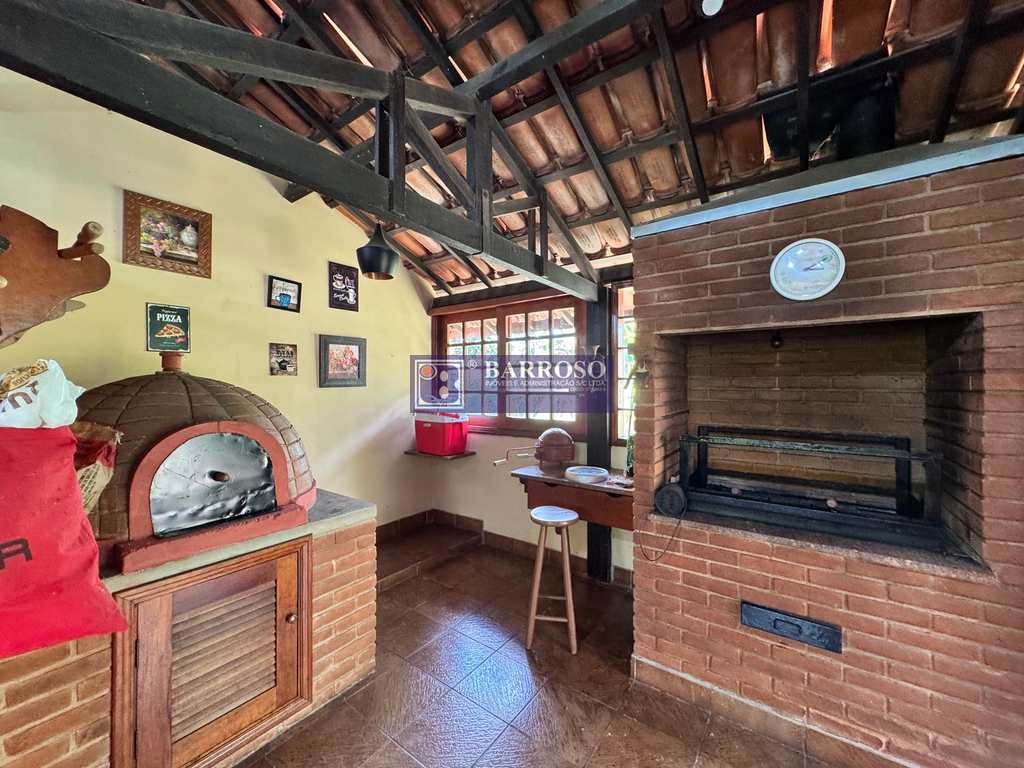 Casa em Serra Negra, no bairro das Posses