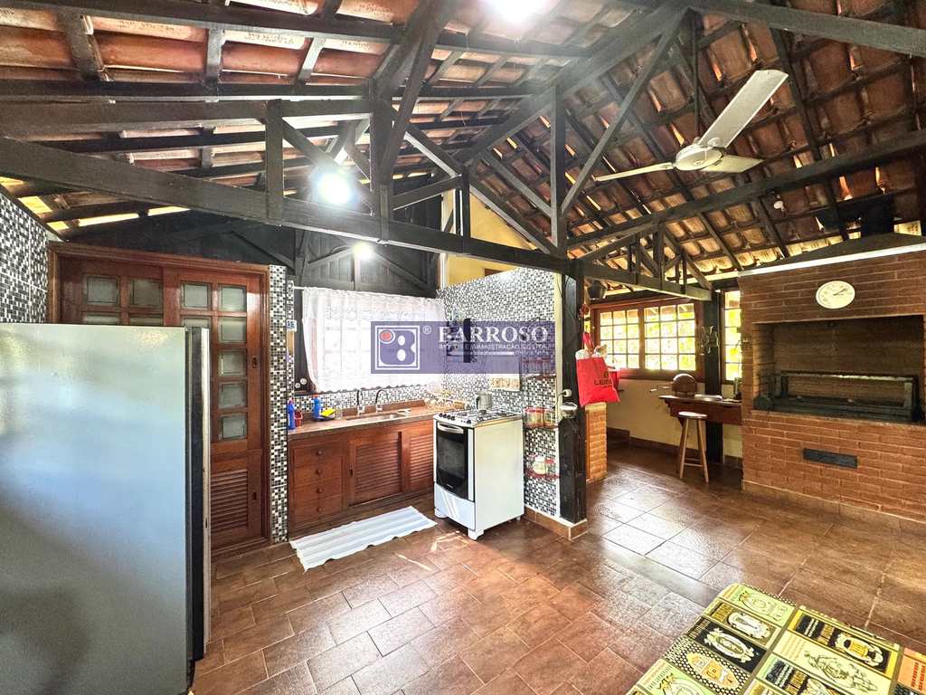 Casa em Serra Negra, no bairro das Posses