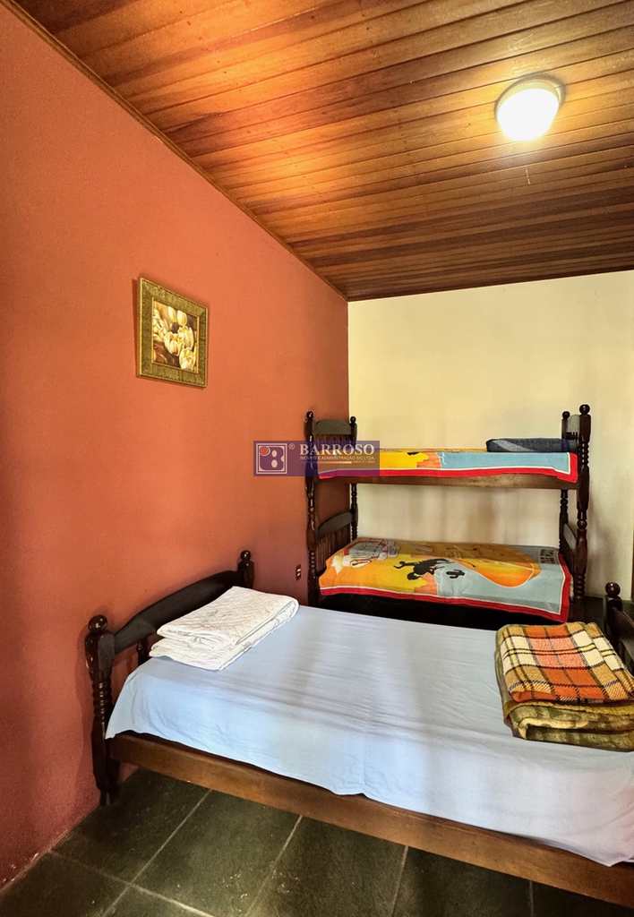 Casa em Serra Negra, no bairro das Posses