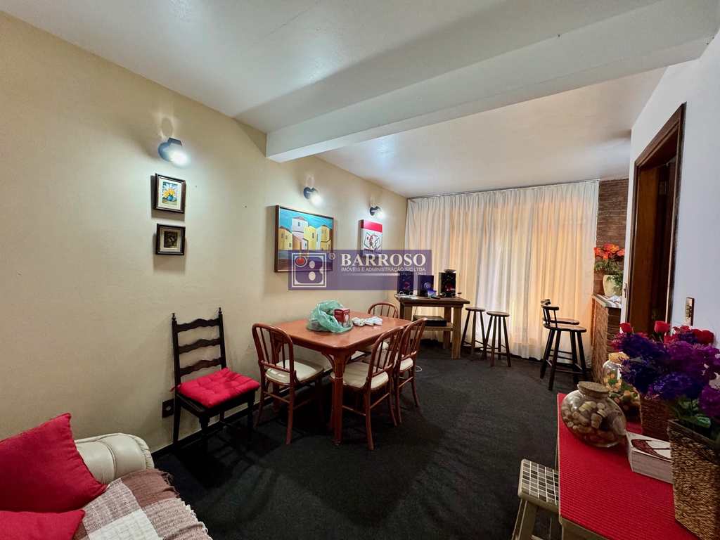 Casa em Serra Negra, no bairro das Posses
