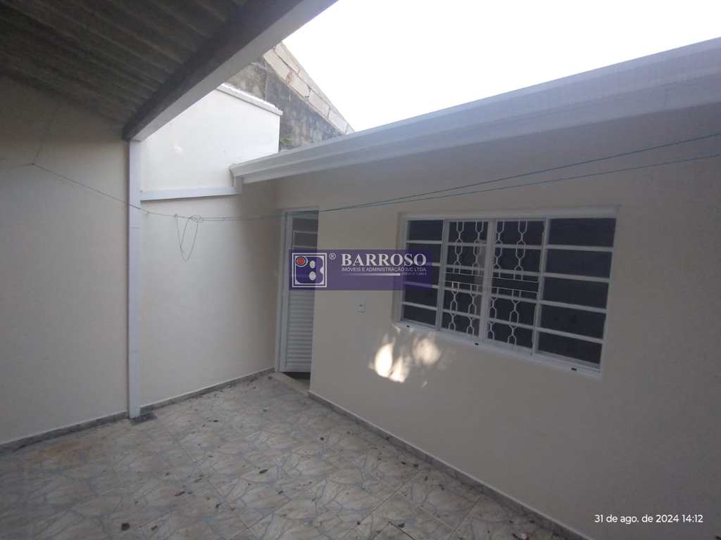 Casa em Serra Negra, no bairro Centro