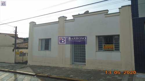 Casa, código 51 em Serra Negra, bairro Centro