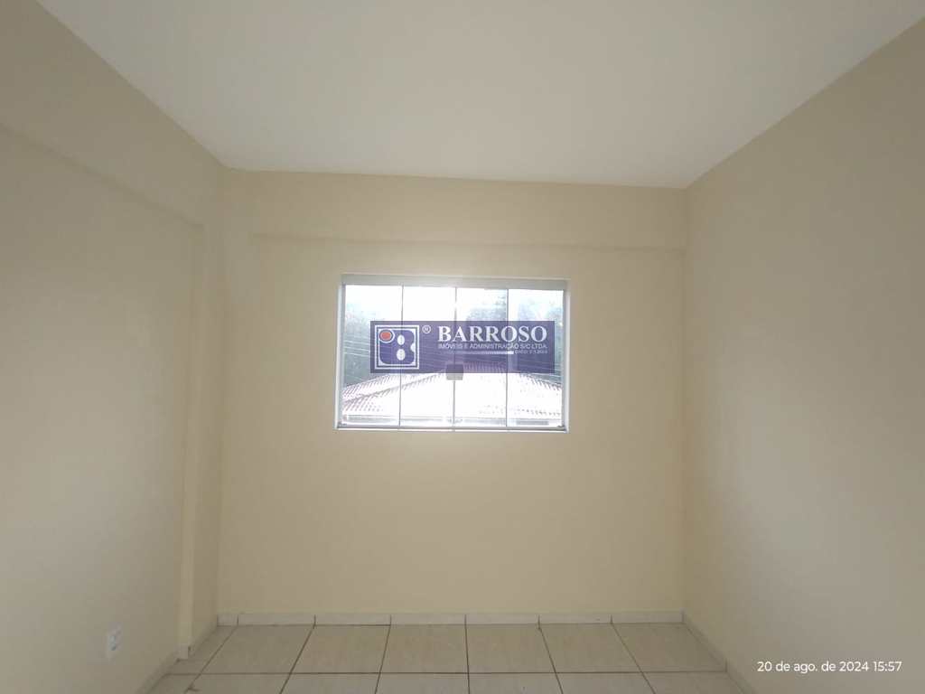 Casa em Serra Negra, no bairro Centro