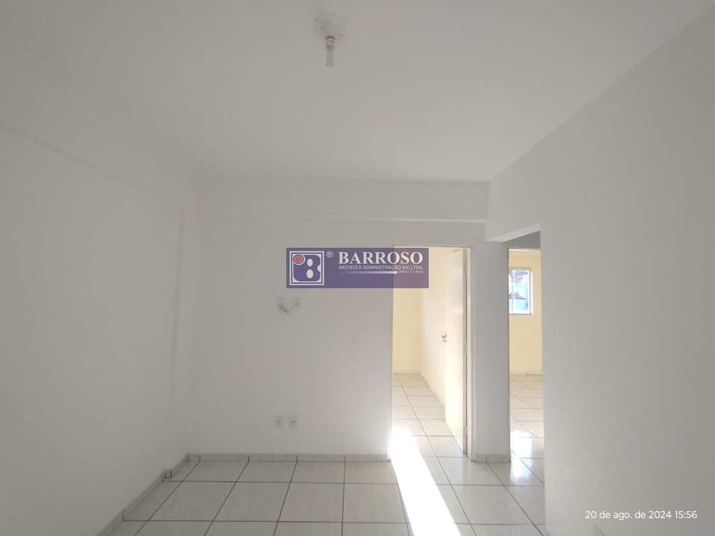 Casa em Serra Negra, no bairro Centro