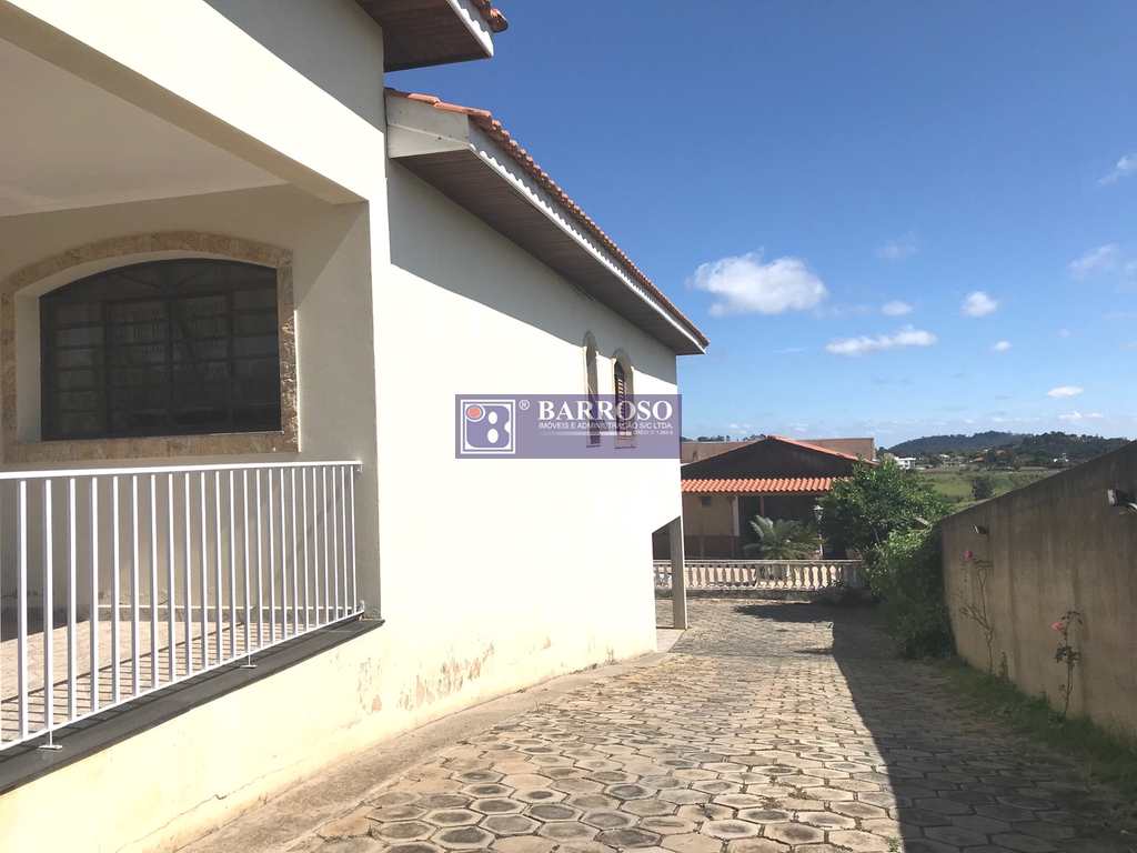 Casa em Serra Negra, no bairro Alto da Boa Vista