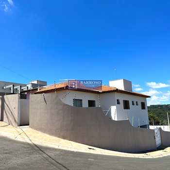 Casa em Serra Negra, bairro Colinas de Serra Negra