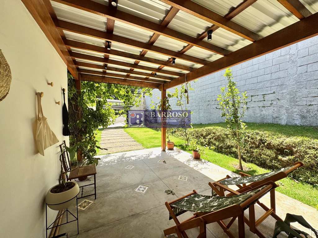 Casa em Serra Negra, no bairro Próximo Ao Centro