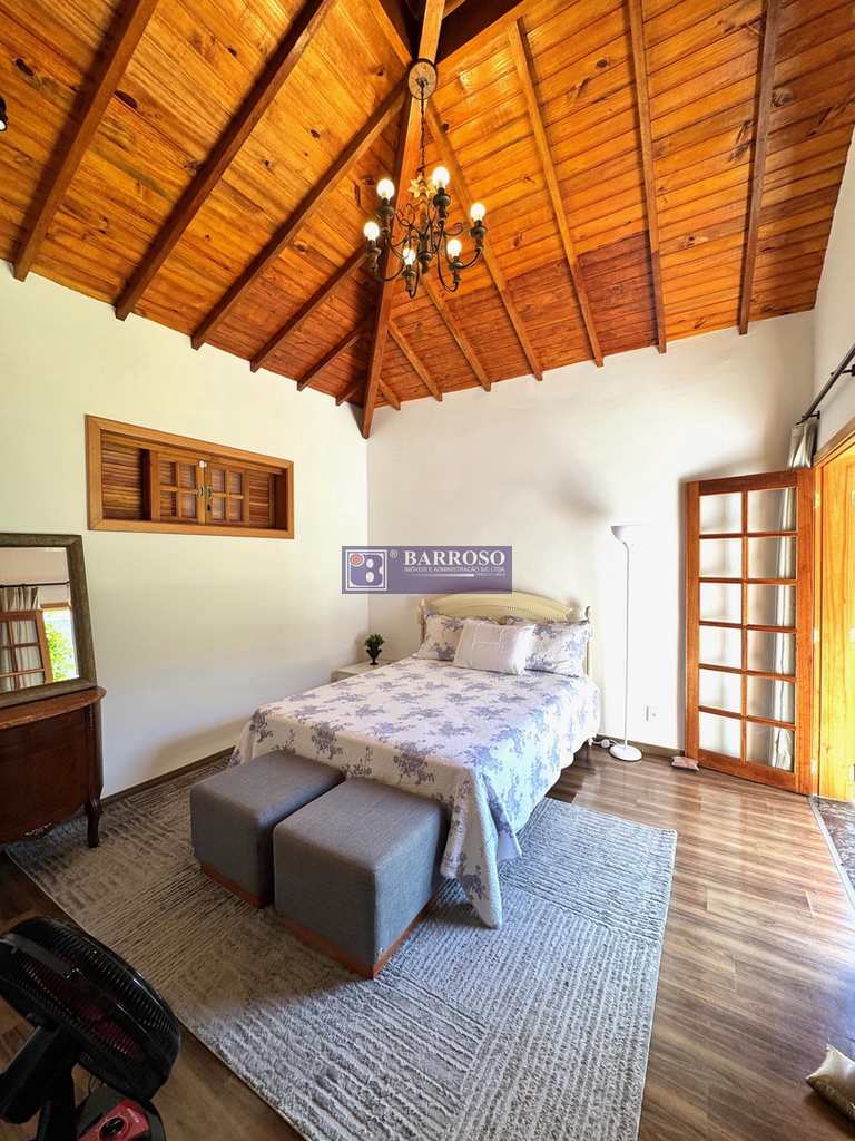 Casa em Serra Negra, no bairro Próximo Ao Centro