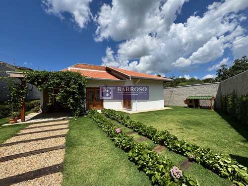 Casa, código 501292 em Serra Negra, bairro Próximo Ao Centro