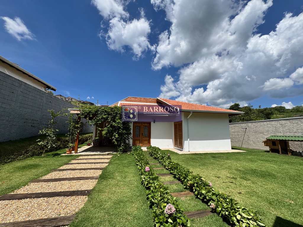 Casa em Serra Negra, no bairro Próximo Ao Centro