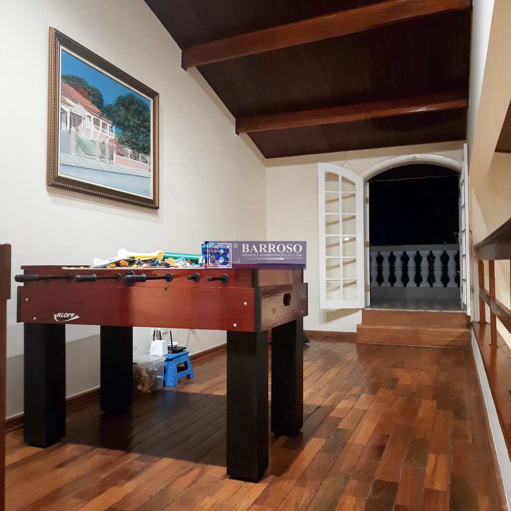 Casa em Serra Negra, no bairro Estância Suíça