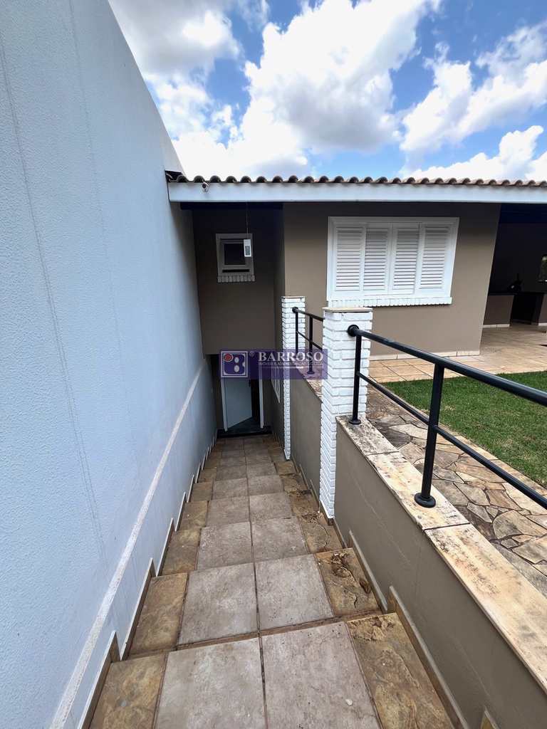 Casa em Serra Negra, no bairro Estância Suíça