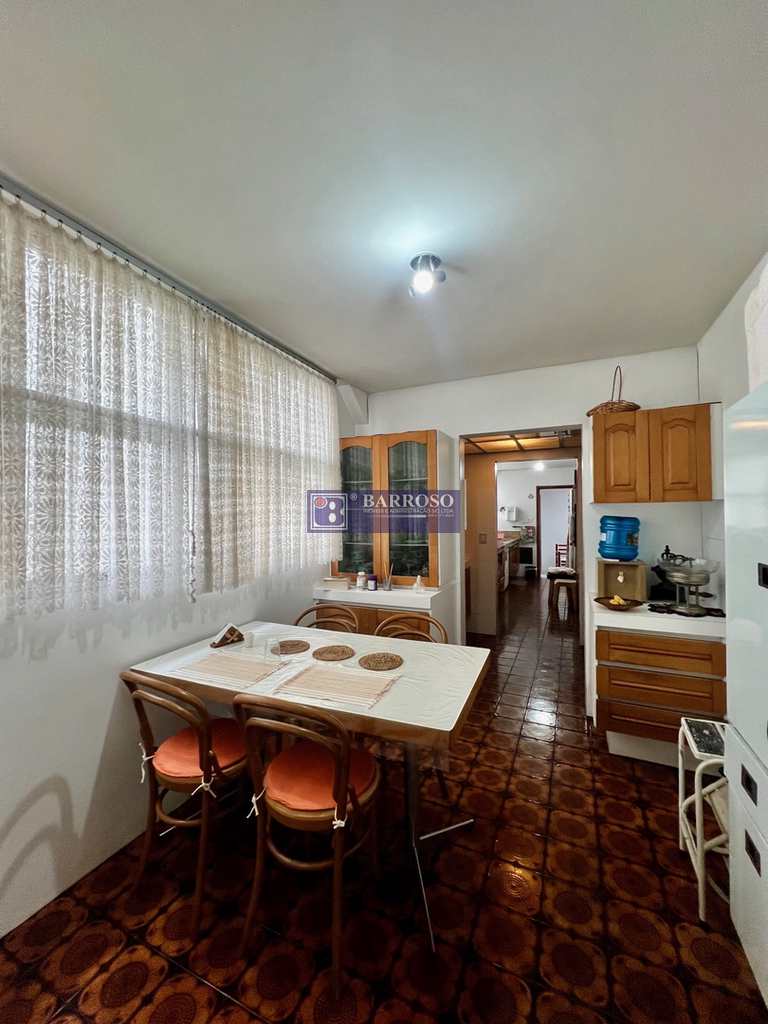 Casa em Serra Negra, no bairro Centro