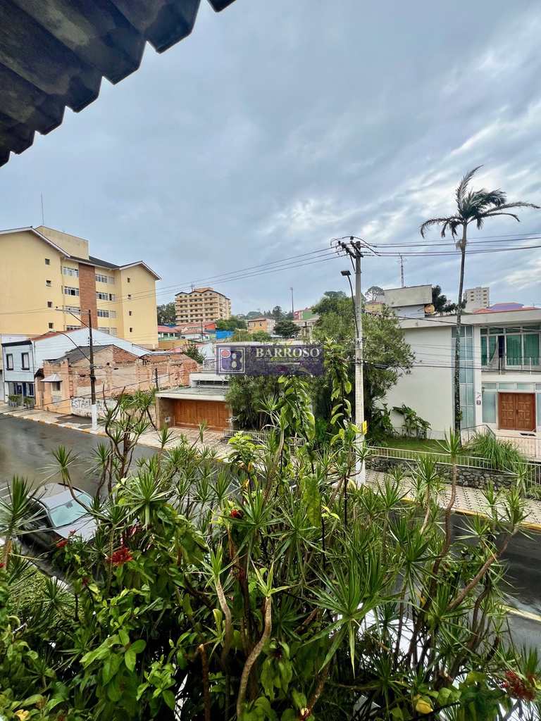 Casa em Serra Negra, no bairro Centro