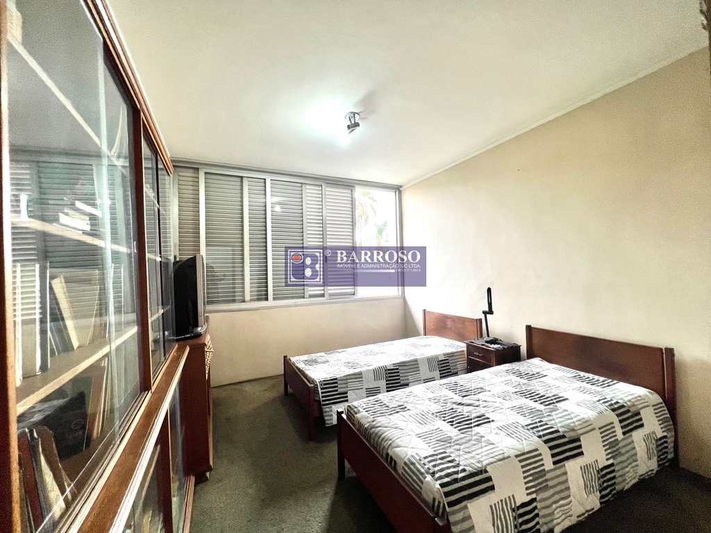 Casa em Serra Negra, no bairro Centro