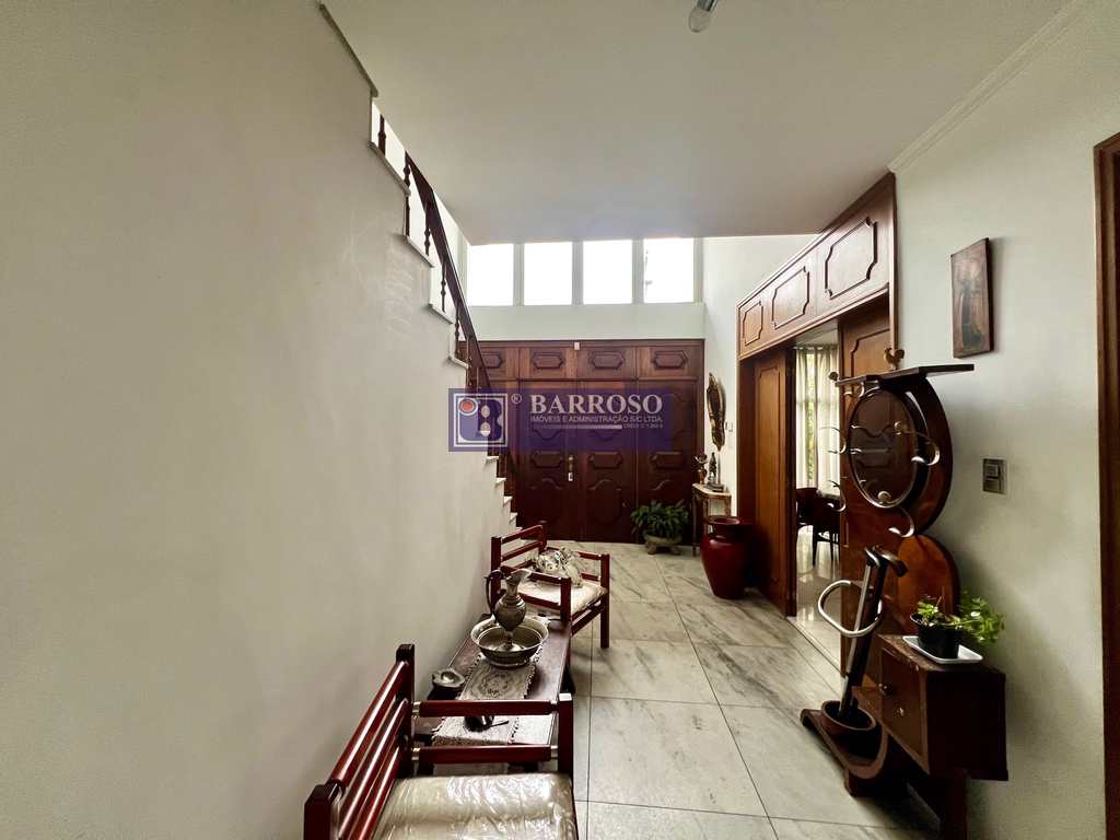 Casa em Serra Negra, no bairro Centro