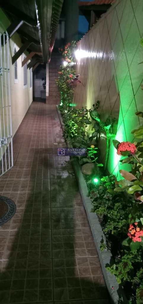 Casa em Itanhaém, no bairro Jardim Suarão