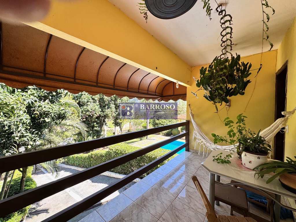 Casa em Serra Negra, no bairro Giraldi