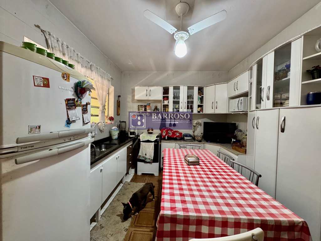 Casa em Serra Negra, no bairro Giraldi