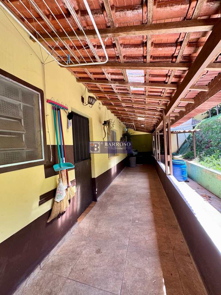 Casa em Serra Negra, no bairro Giraldi
