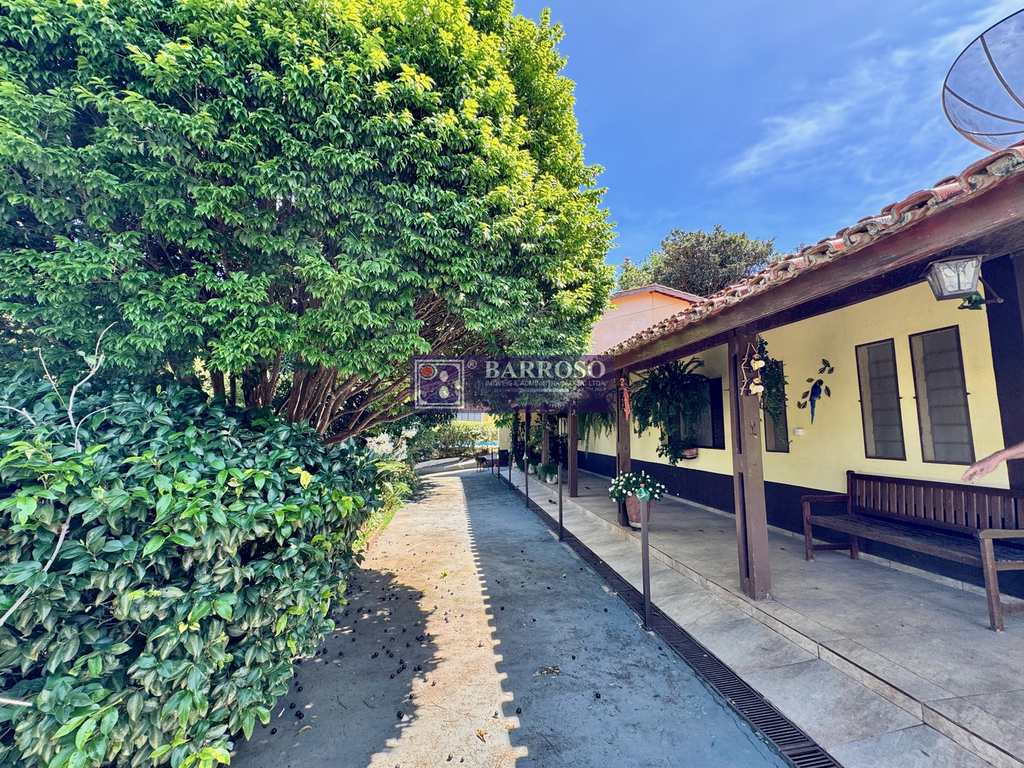 Casa em Serra Negra, no bairro Giraldi
